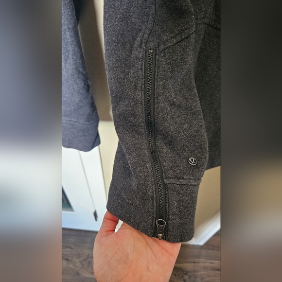 Lululemon Yes Fleece Pullover - Picture 8 of 8